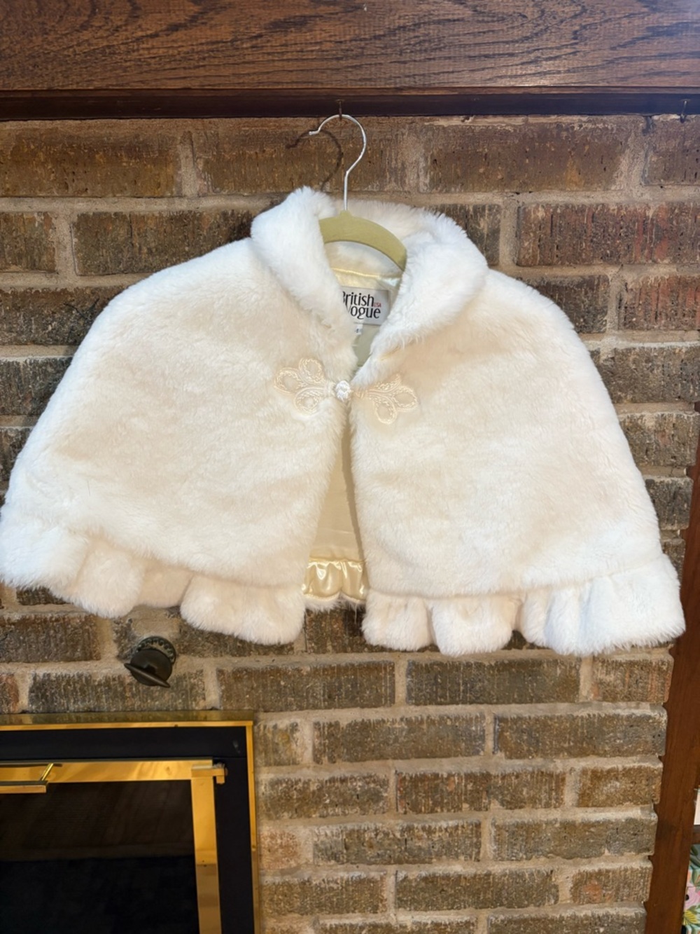 Girls' White Faux-Fur Dress Capelet by